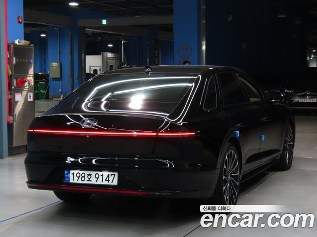Hyundai Grandeur GN7 2,5 Gasoline 2WD Calligraphy - фото 1