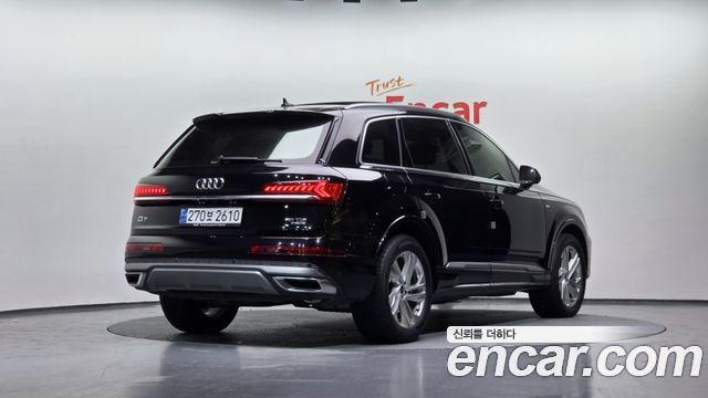 Audi Q7 45 TDI Quattro Premium - фото 1