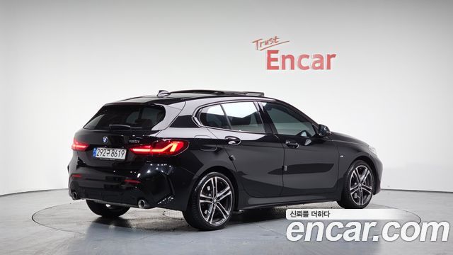 BMW 1 Series F40 120i M Sports - фото 0
