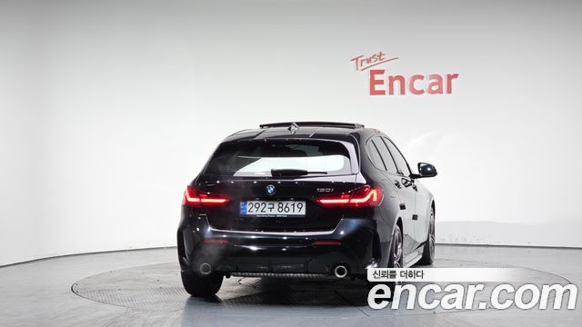 BMW 1 Series F40 120i M Sports - фото 2