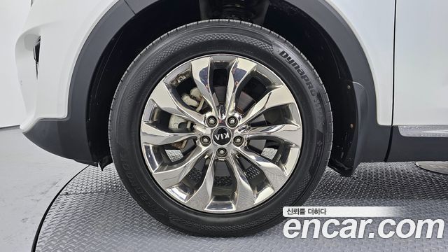 Kia Sorento New Diesel 2.2 2WD Noblesse - фото 4