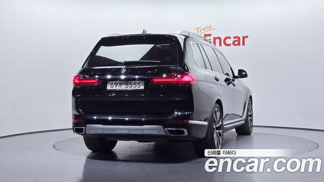BMW X7 G07 xDrive 30d Design Pure Excellence First Edition 6-Seater - фото 3