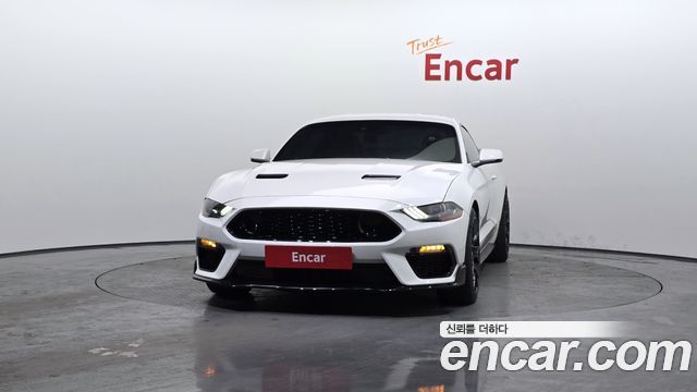 Ford Mustang Coupe - фото 2