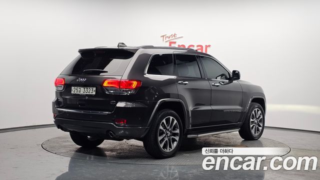 Jeep Cherokee 3.0 Diesel Overland WK2 - фото 1