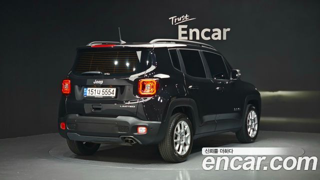 Jeep Renegade 2.4 Limited - фото 1