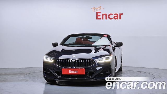 BMW 8 Series G15 M850i xDrive convertible - фото 2