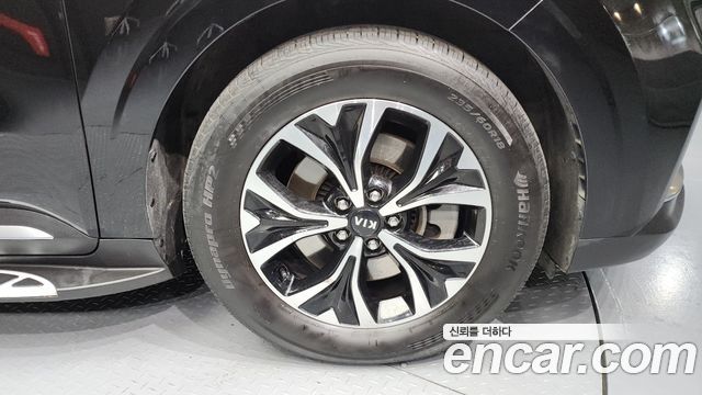 Kia Carnival 4-го поколения 9-Seater Noblesse - фото 4