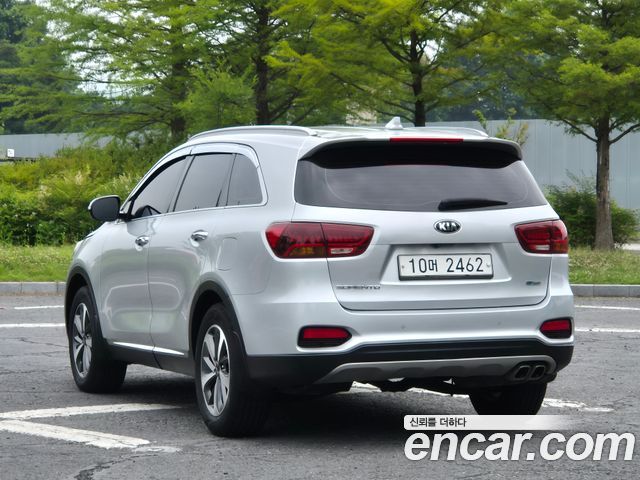 Kia Sorento New Diesel 2.0 2WD Prestige - фото 1