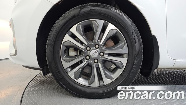 Kia Carnival New 9-Seater Luxury - фото 4
