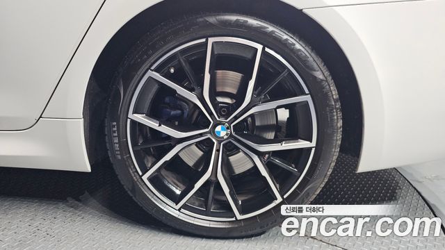 BMW 5 Series G30 530i M Sport Package - фото 4