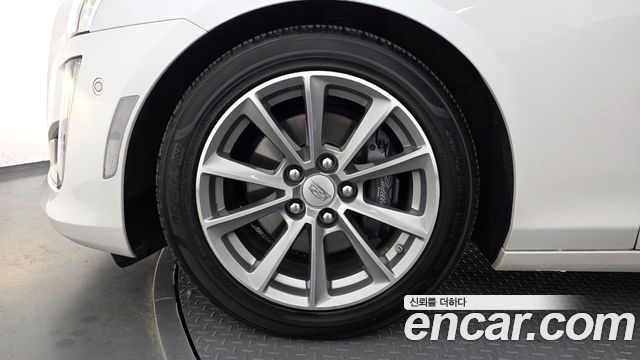 Cadillac CTS 3-го поколения 2.0 Premium - фото 4