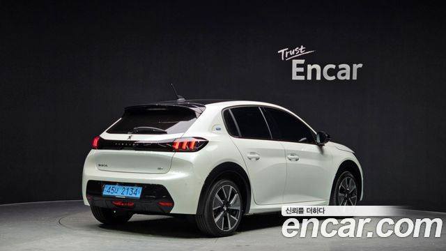 Peugeot 208 2-го поколения GT - фото 1