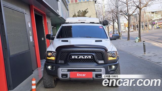 Dodge Ram Pick Up 5.7 - фото 2