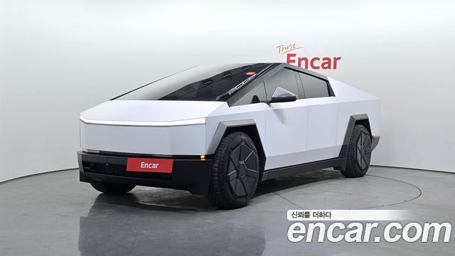 Tesla Cybertruck AWD - фото 0
