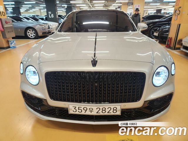 Bentley Flying Spur 3-го поколения 4.0 - фото 0