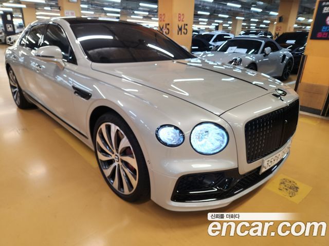Bentley Flying Spur 3-го поколения 4.0 - фото 2