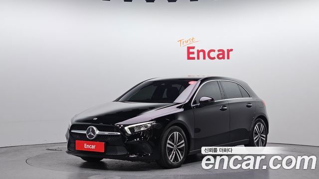 Mercedes-Benz A-Class W177 A220 Hatchback - фото 0
