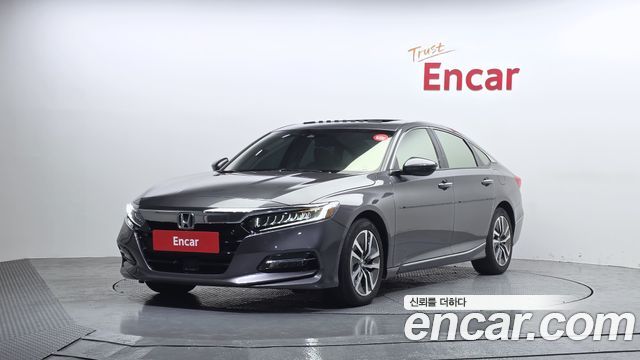 Honda Accord 10-го поколения 2.0 Hybrid Touring - фото 0