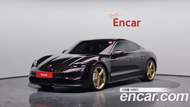Porsche Taycan 4S - фото 0