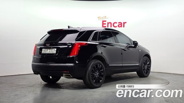 Cadillac XT5 3.6 Premium Plus AWD - фото 1