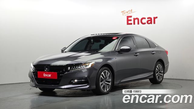 Honda Accord 10-го поколения 2.0 Hybrid Touring - фото 0