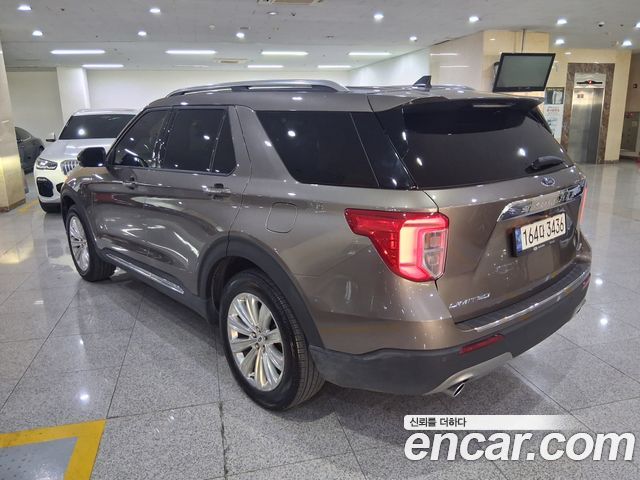 Ford Explorer 6-го поколения 2.3 LimIted 4WD - фото 3
