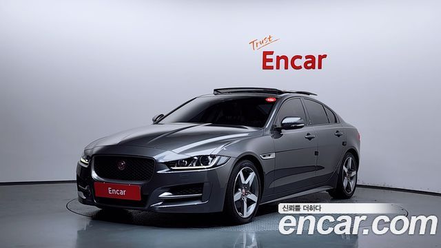 Jaguar XE 20d R-Sport - фото 0