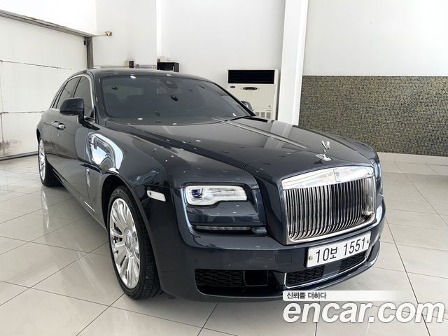 Rolls-Royce Ghost 6.6 V12 - фото 0