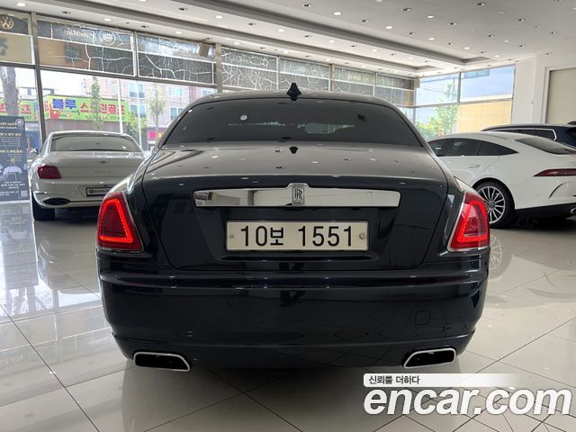 Rolls-Royce Ghost 6.6 V12 - фото 3
