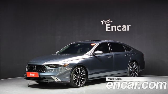 Honda Accord 11-го поколения 2.0 Hybrid Touring - фото 0