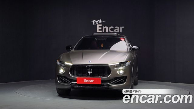 Maserati Levante 3.0 Diesel AWD - фото 2