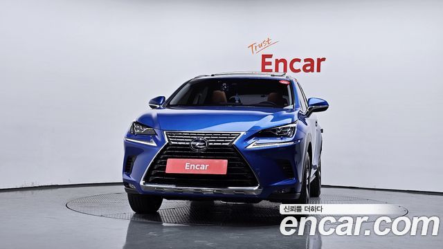 Lexus NX 300h Supreme - фото 2