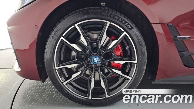 BMW i4 M50 Pro - фото 3