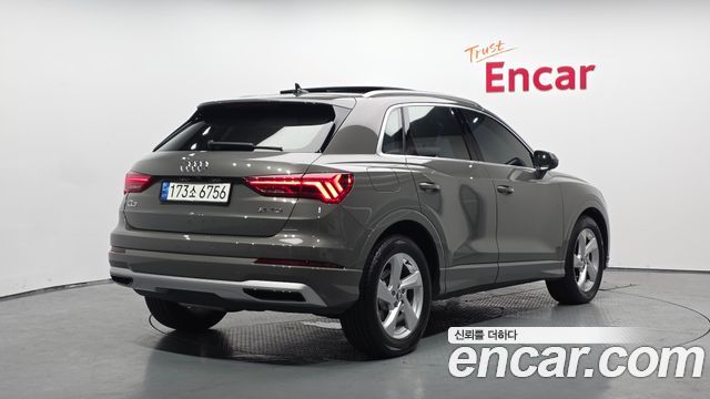 Audi Q3 F3 35 TDI Premium - фото 1