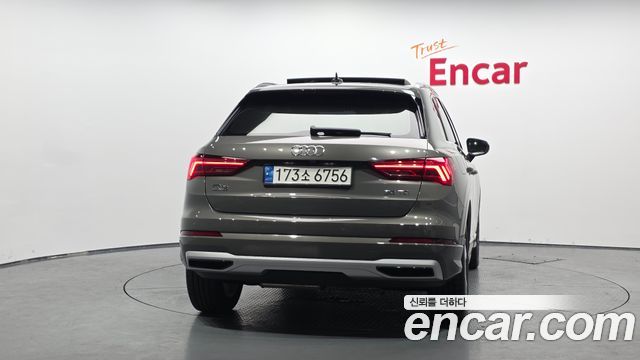 Audi Q3 F3 35 TDI Premium - фото 3