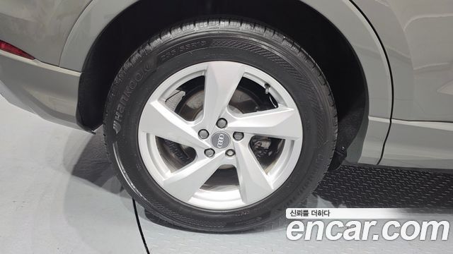 Audi Q3 F3 35 TDI Premium - фото 4