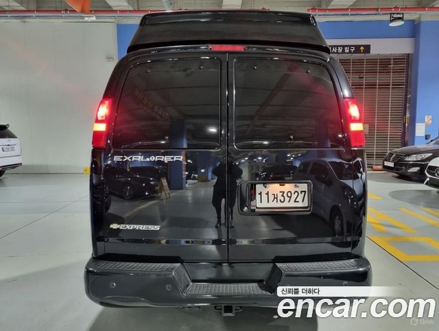 Chevrolet Express Van 6.0 - фото 4