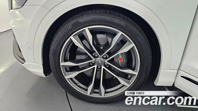 Audi SQ8 4.0 TDI Quattro - фото 4