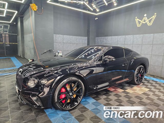 Bentley Continental GT 4.0 GTS - фото 2