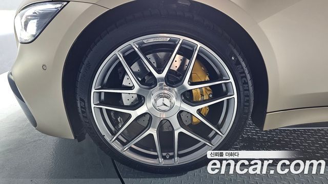 Mercedes-Benz AMG GT 4Door 43 4MATIC+ Dynamic golden daylight - фото 4