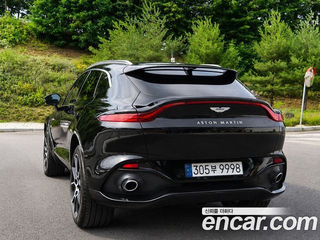 Aston Martin DBX 4.0 V8 - фото 3