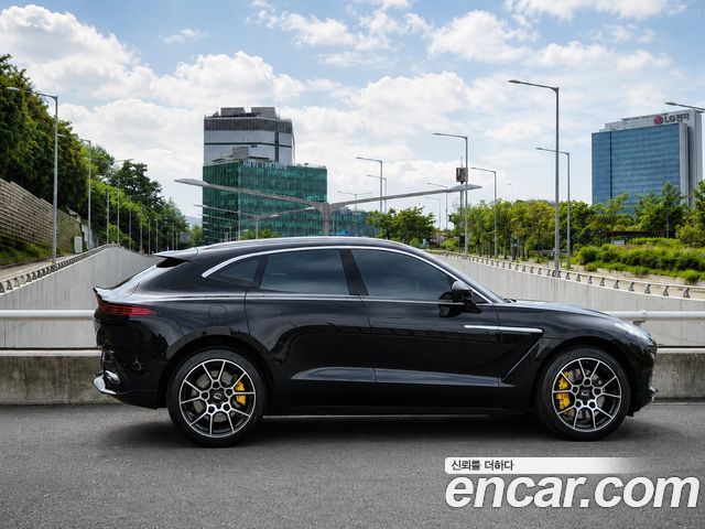 Aston Martin DBX 4.0 V8 - фото 4