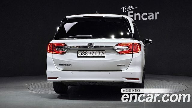 Honda Odyssey 3.5 5th - фото 3