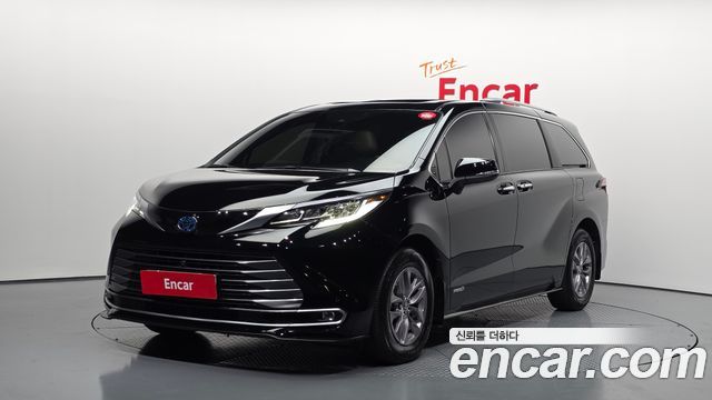 Toyota Sienna 4-го поколения 2.5 Hybrid AWD - фото 0