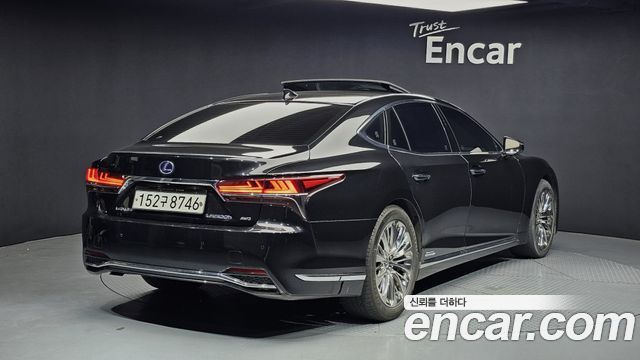 Lexus LS 500h 5-го поколения 3.5 Platinum AWD - фото 1