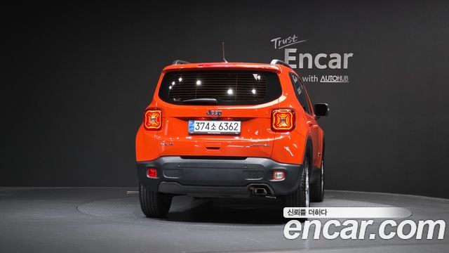 Jeep Renegade 2.4 Limited AWD - фото 3