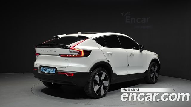 Volvo C40 Recharge Twin Ultimate - фото 1