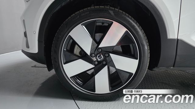 Volvo C40 Recharge Twin Ultimate - фото 4