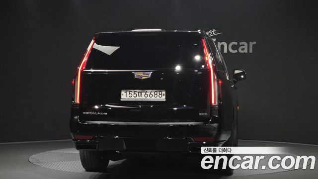 Cadillac Escalade 5-го поколения 6.2 ESV ESV Sports Platinum - фото 3