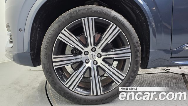 Volvo XC90 2-го поколения B6 Ultimate Bright - фото 4
